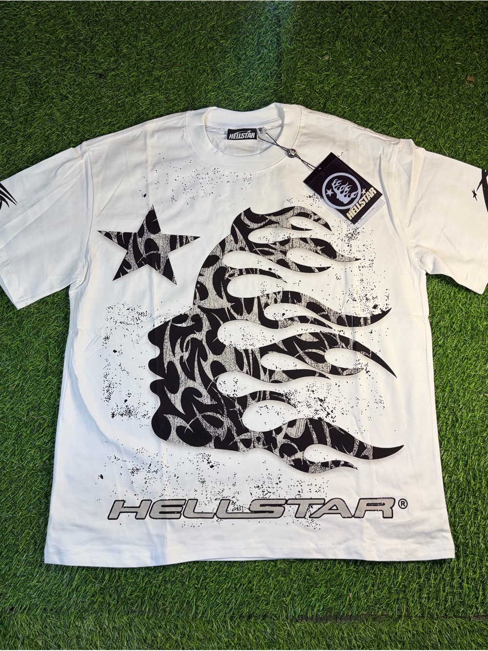 White And Black HellStar T-Shirt Size M